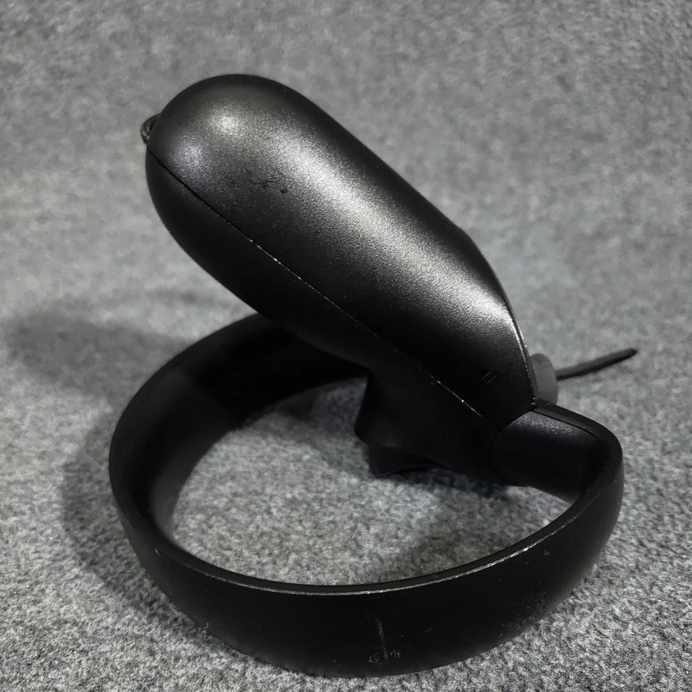 Oculus Touch VR Controller Right Hand Black‎ for Rift CV1 Wireless Model TO-R